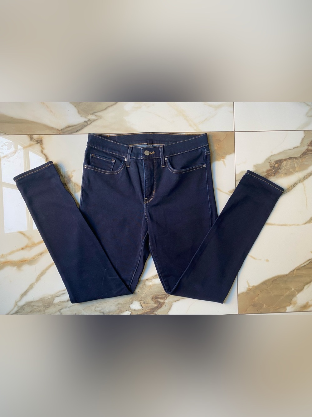 Levi's 311 Shaping Skinny Jeans in Dark Wash finish Darkest Sky - Size W30 L30